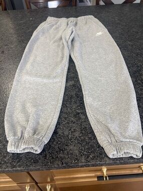 Nike Men’s Light Gray Sweat Joggers with Elastic Cuffs